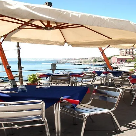 Bayard's فندق مبيت وإفطار 5*