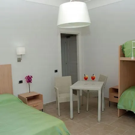 Bayard's Bed & Breakfast Portici